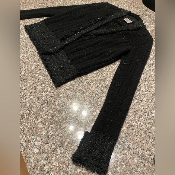 CHANEL Vintage  🌟 Cashmere blend 100% AUTHENTIC - Picture 5 of 16